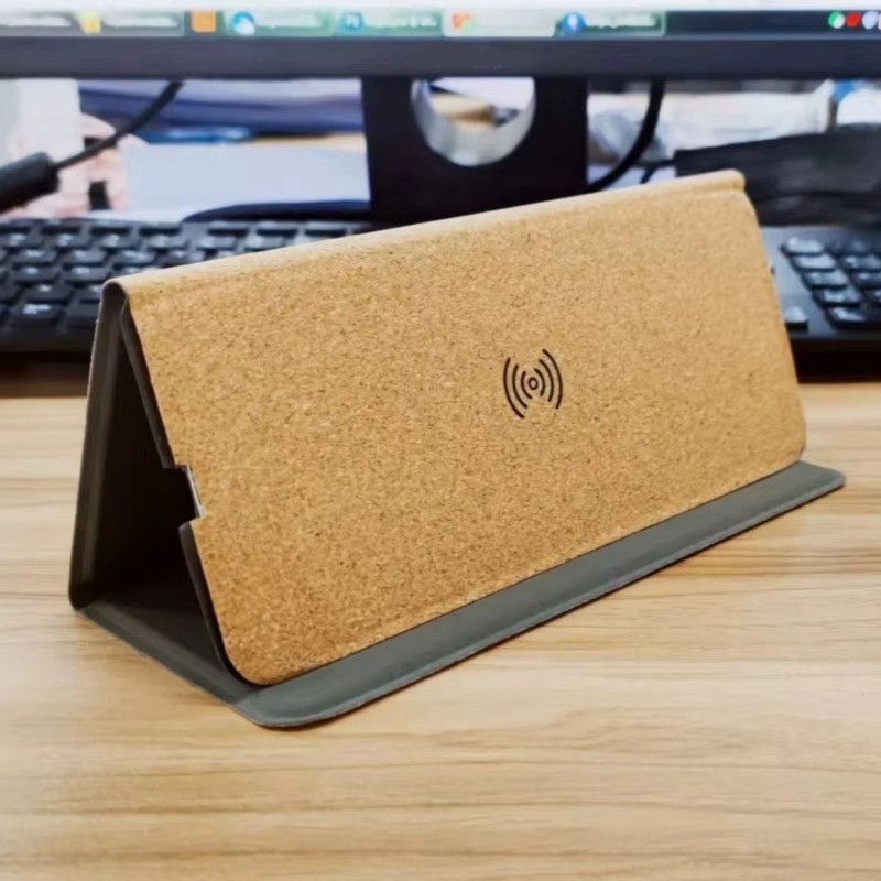 Effizienter Telefonständer mit – Mouse Charging Pad Bewertung und Preis